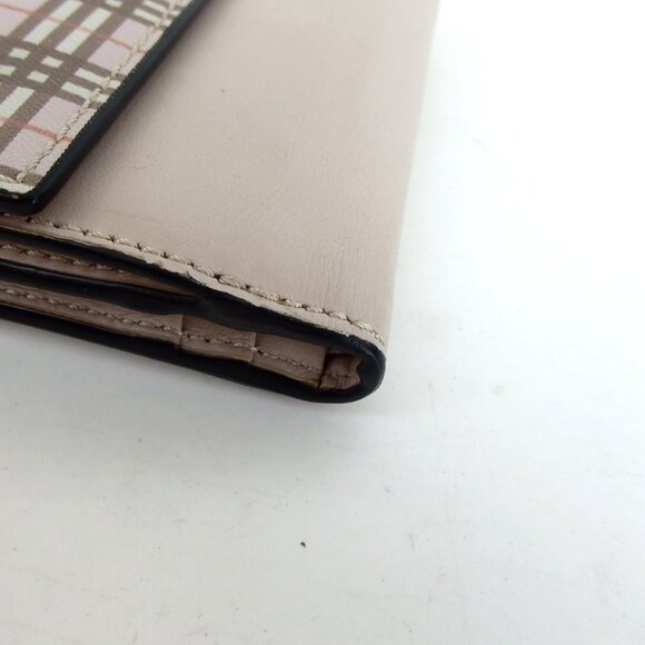 Burberry Pink and Beige Plaid Wallet!EXCELLENT CONDITION! Like new. - Picture 5 of 12